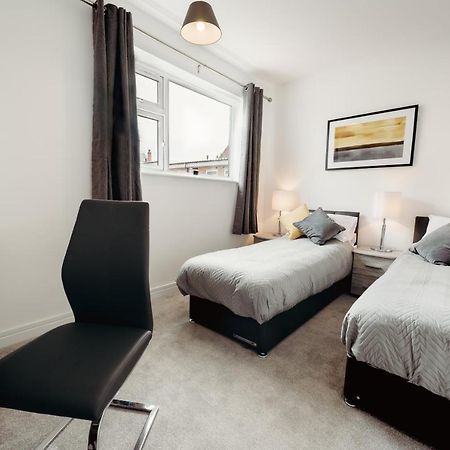 Arlan Apartments Comfort And Ease, Hinckley Esterno foto
